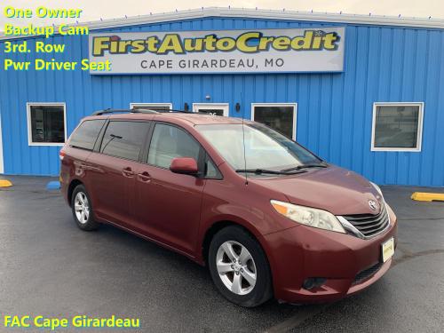 2011 Toyota Sienna LE 8-Pass V6